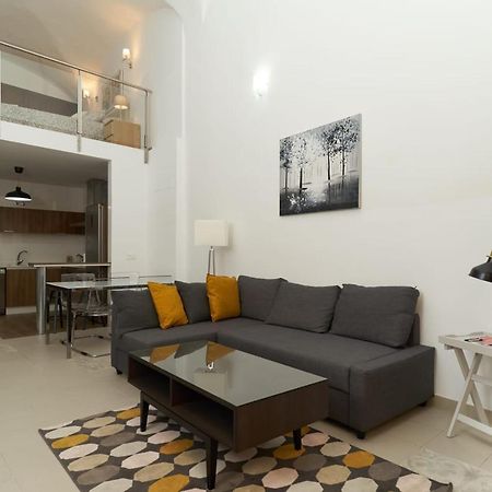 Apartamento Turistico Centro Monumental -- Caces Εξωτερικό φωτογραφία